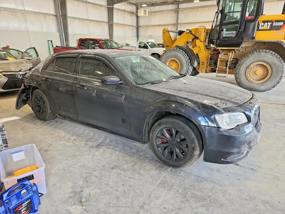 2015 CHRYSLER 300 LIMITED  