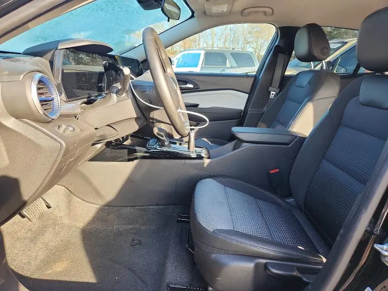 2025 CHEVROLET TRAX 1LT  