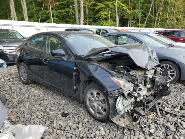 2015 MAZDA 3 SV  