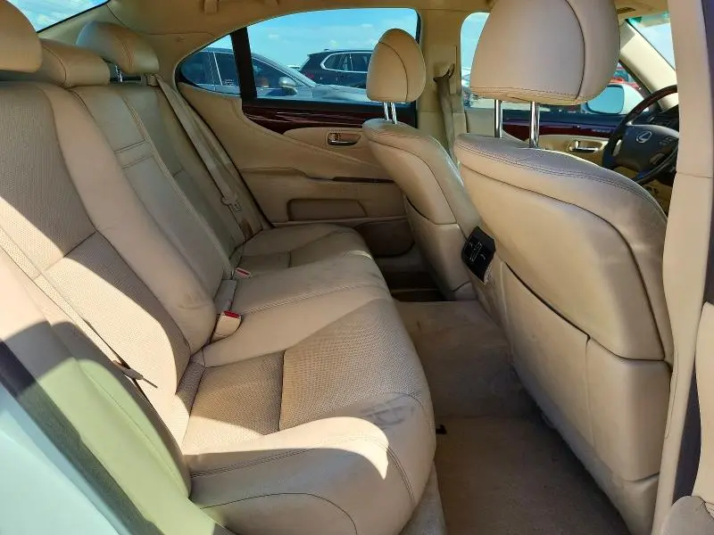 2010 LEXUS LS 460  