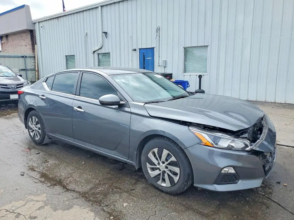 2019 NISSAN ALTIMA S  