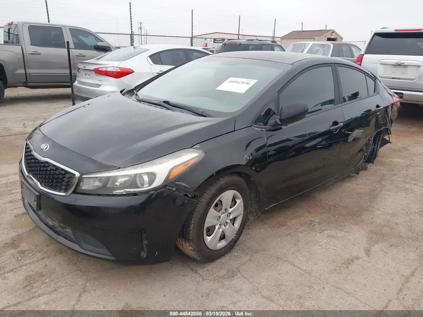 2017 KIA FORTE LX
