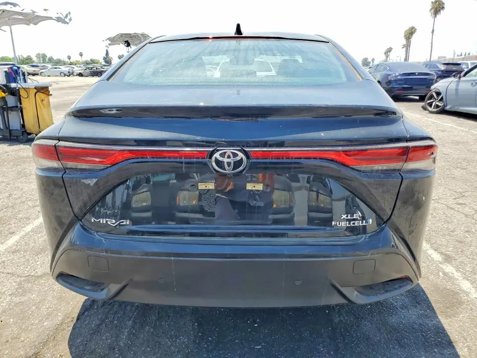 2023 TOYOTA MIRAI XLE  