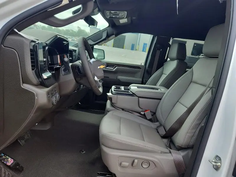 2026 CHEVROLET SILVERADO K1500 LT  