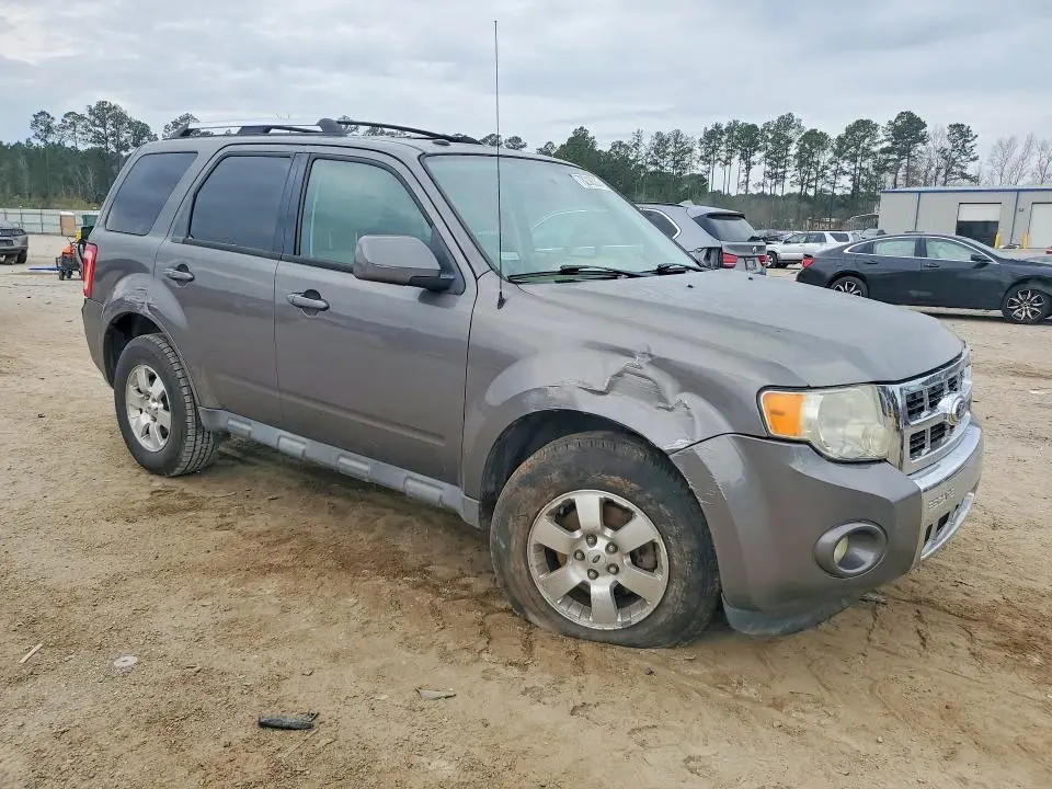 2011 FORD ESCAPE LIMITED  