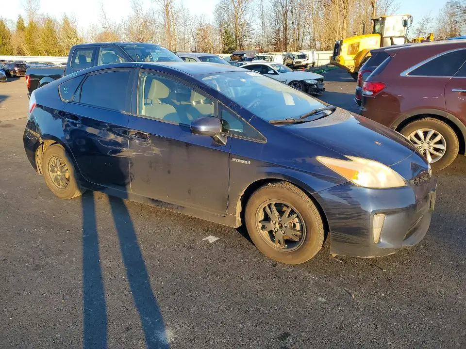 2013 TOYOTA PRIUS   