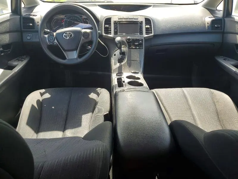 2013 TOYOTA VENZA LE  