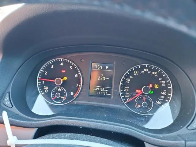 2015 VOLKSWAGEN PASSAT S  