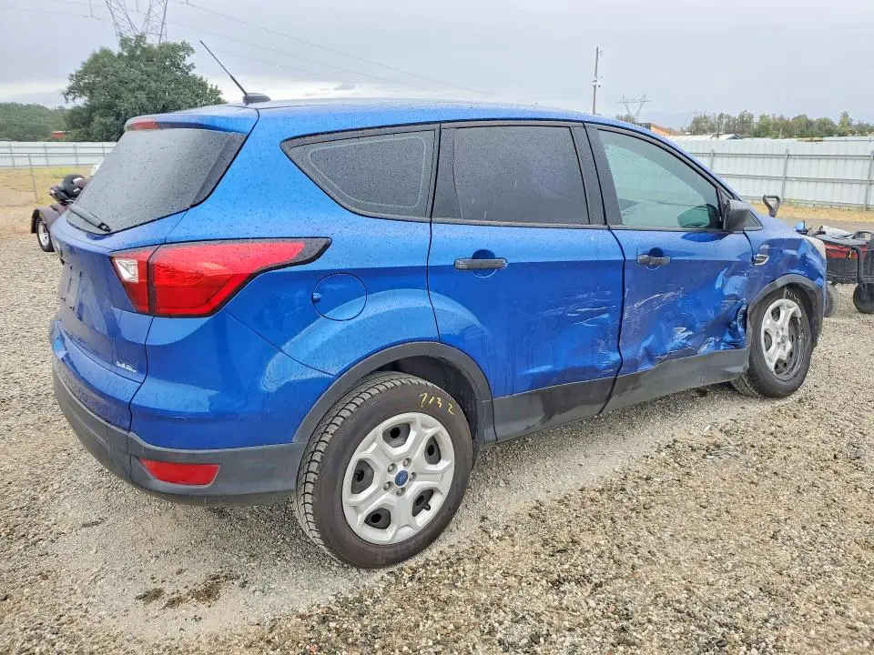 2019 FORD ESCAPE S  