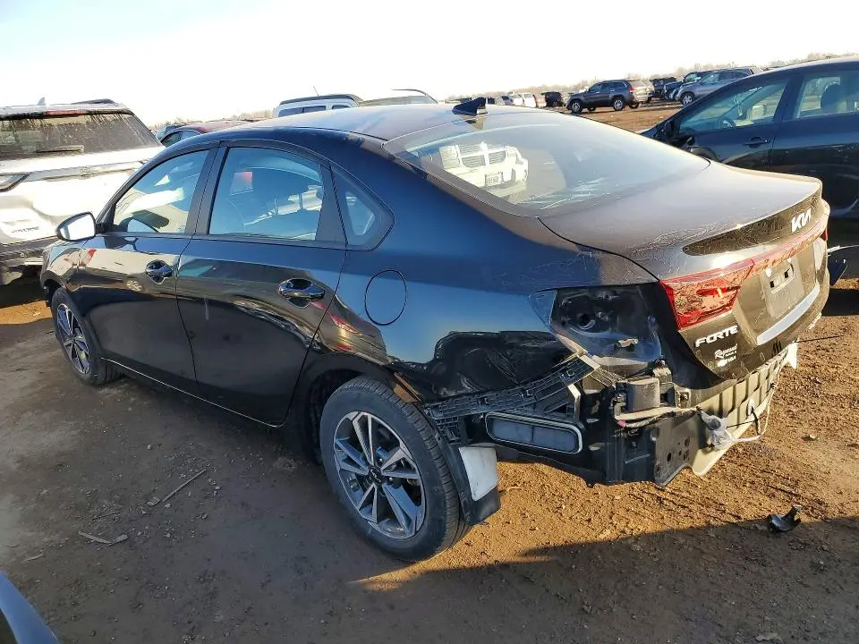2024 KIA FORTE LXS  