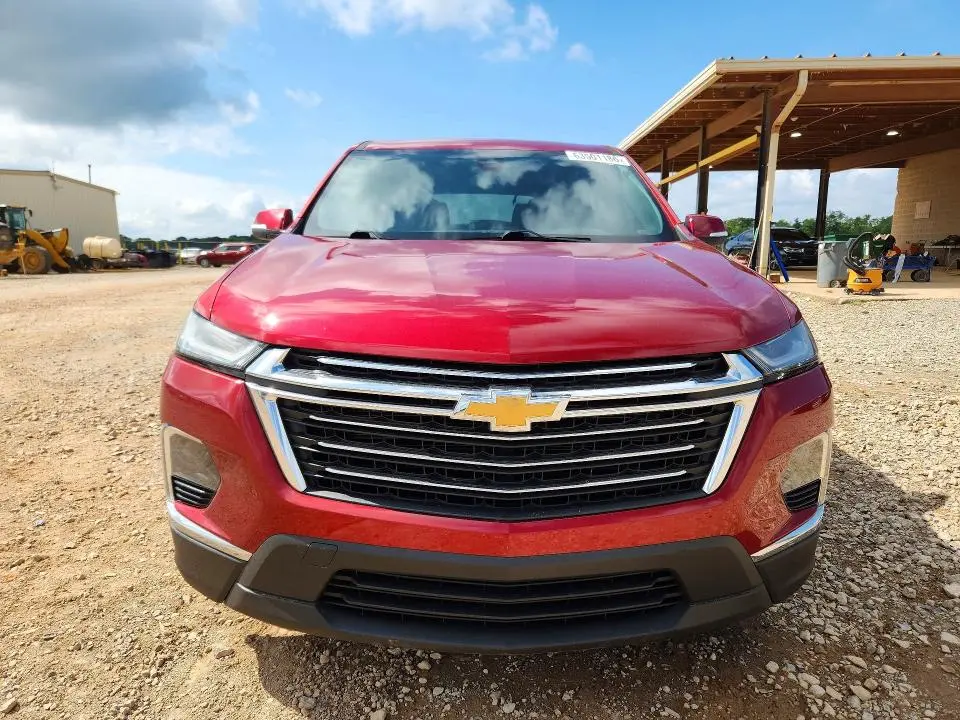 2023 CHEVROLET TRAVERSE LT  