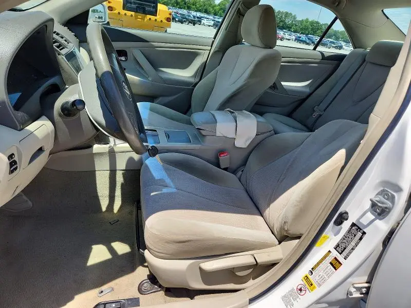2011 TOYOTA CAMRY BASE  
