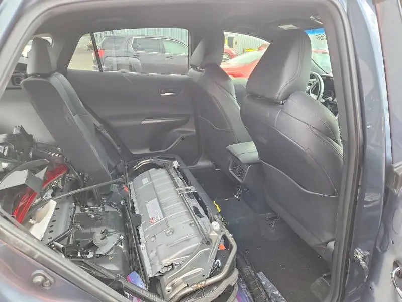 2022 TOYOTA VENZA XLE  
