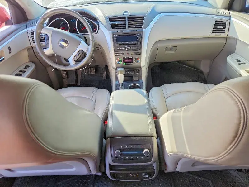 2011 CHEVROLET TRAVERSE LT  