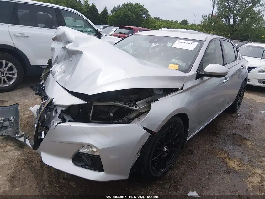 2022 NISSAN ALTIMA SL FWD
