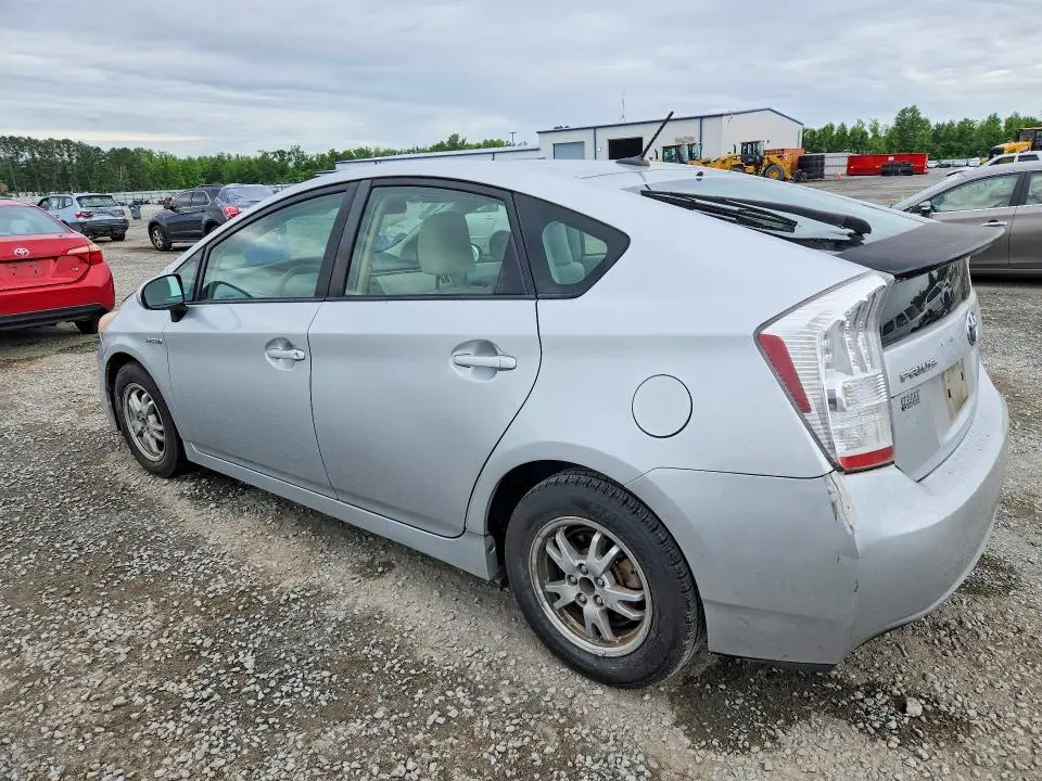 2010 TOYOTA PRIUS II  