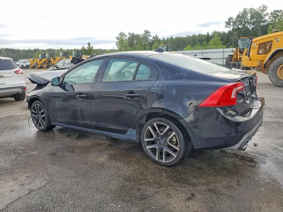 2017 VOLVO S60   