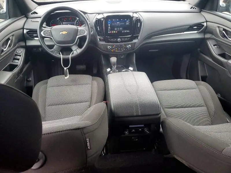 2023 CHEVROLET TRAVERSE LT  