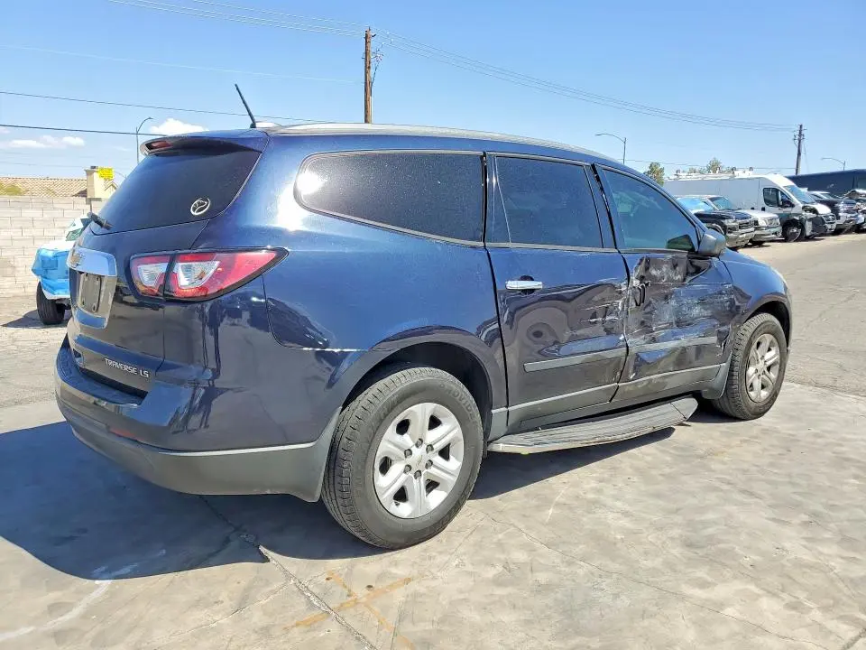 2016 CHEVROLET TRAVERSE LS  