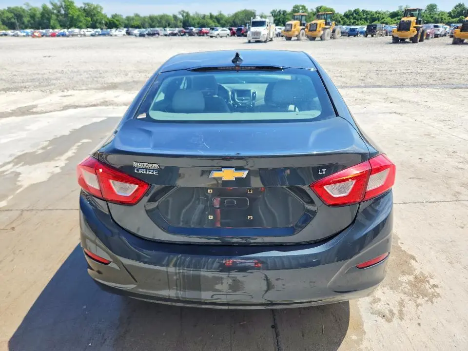 2018 CHEVROLET CRUZE LT  