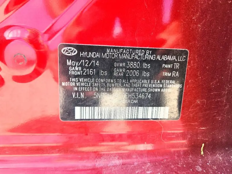 2014 HYUNDAI ELANTRA SE  