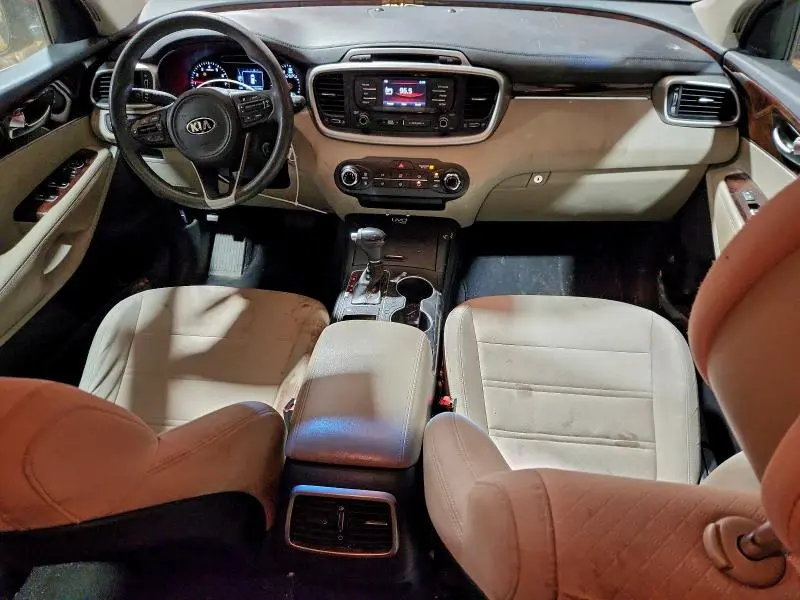 2016 KIA SORENTO LX  