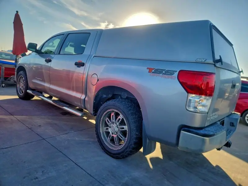 2013 TOYOTA TUNDRA CREWMAX SR5  