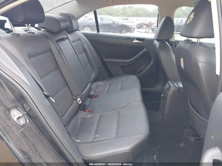 2011 VOLKSWAGEN JETTA 2.5L SE