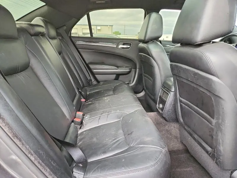 2011 CHRYSLER 300 LIMITED  