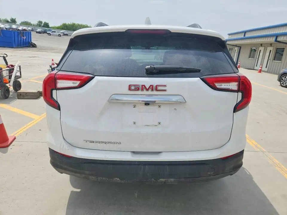 2022 GMC TERRAIN SLE  