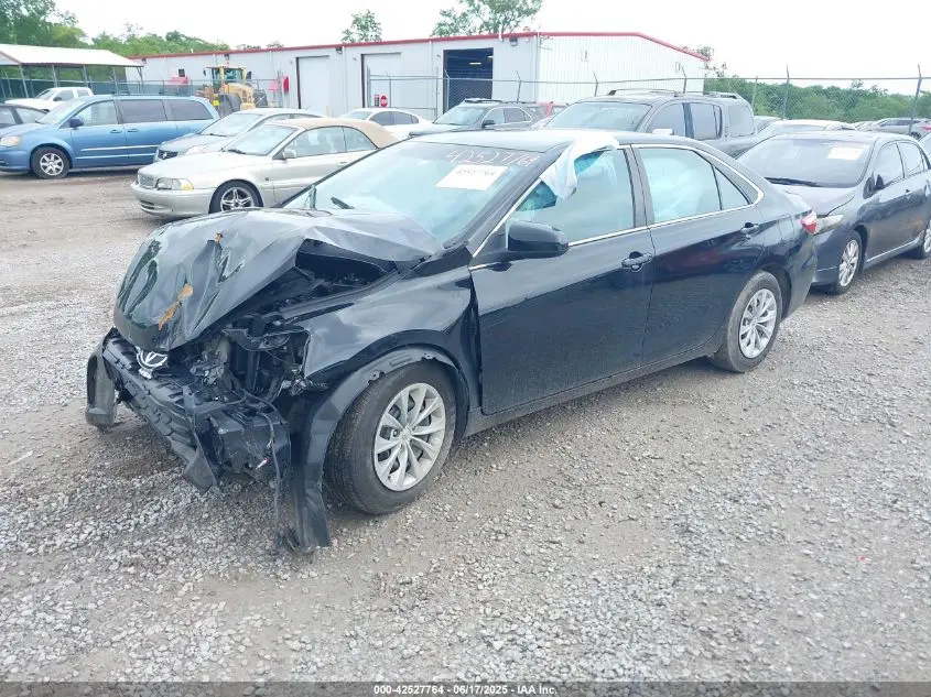 2016 TOYOTA CAMRY LE