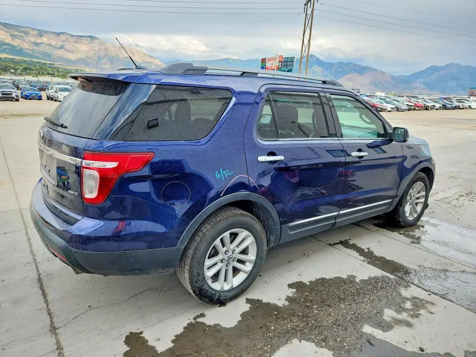 2011 FORD EXPLORER XLT  