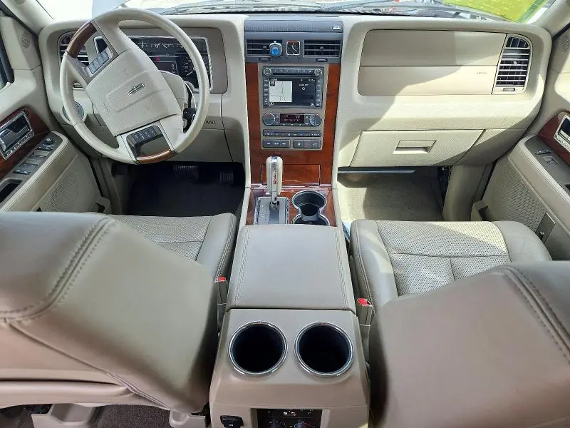 2012 LINCOLN NAVIGATOR   