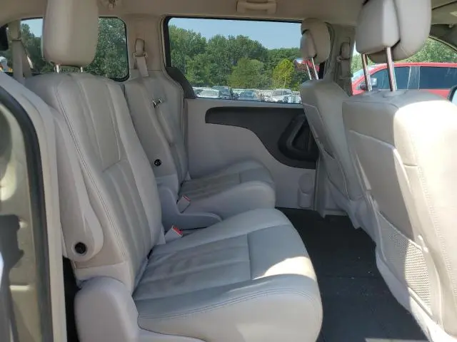 2013 CHRYSLER TOWN & COUNTRY TOURING  