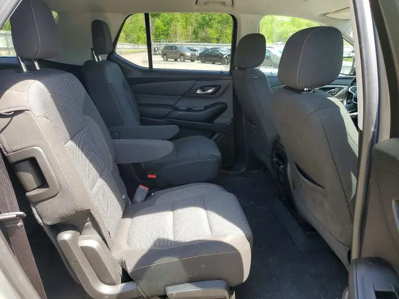 2018 CHEVROLET TRAVERSE LT  