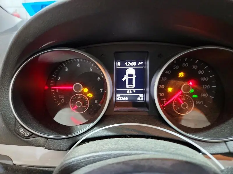 2014 VOLKSWAGEN GOLF   