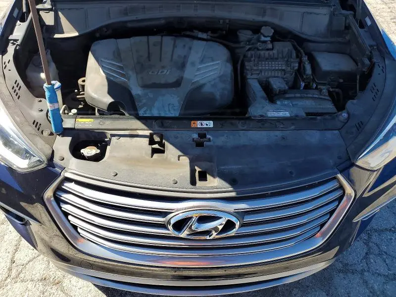 2017 HYUNDAI SANTA FE SE  