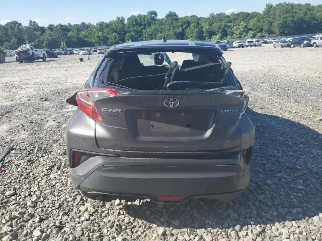 2022 TOYOTA C-HR XLE