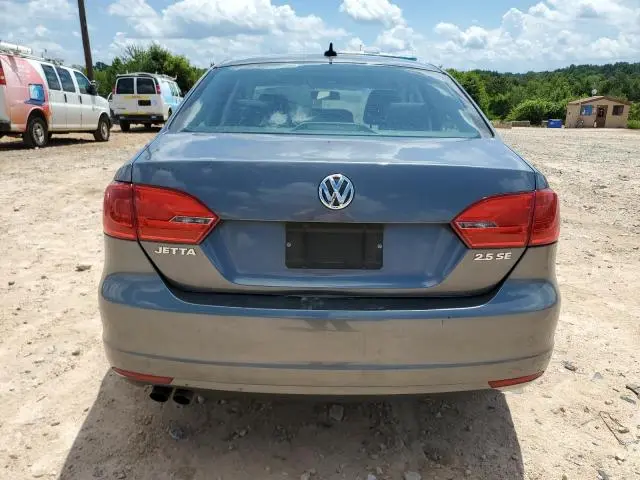 2013 VOLKSWAGEN JETTA SE  