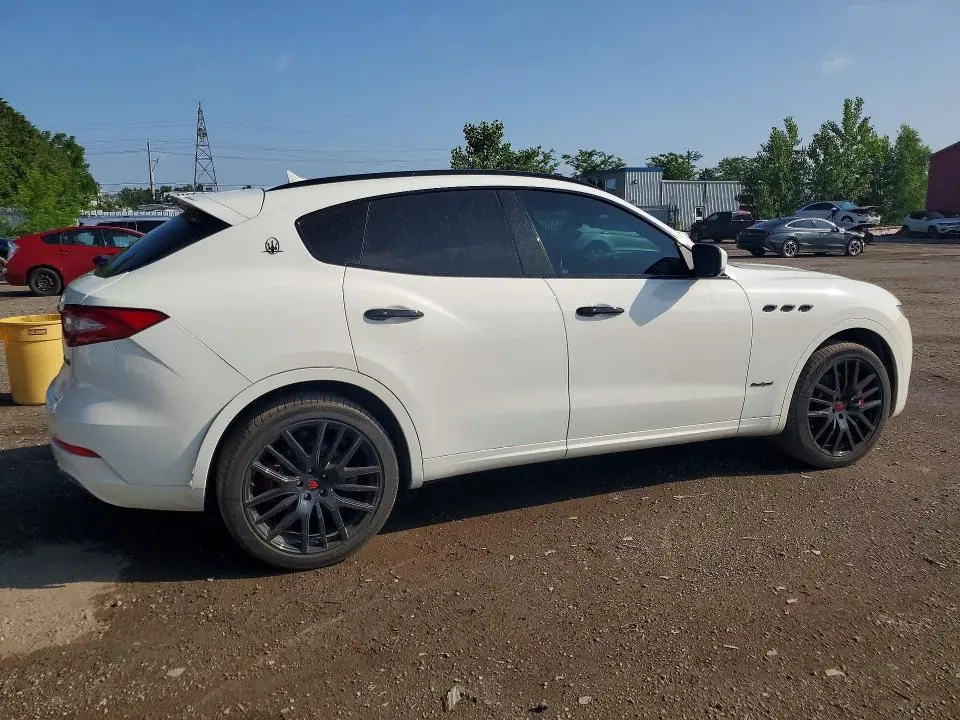 2018 MASERATI LEVANTE S SPORT  