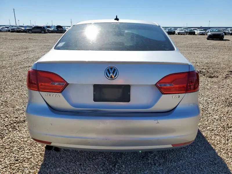2012 VOLKSWAGEN JETTA TDI  