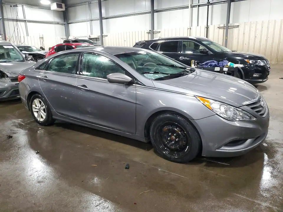 2012 HYUNDAI SONATA GLS  