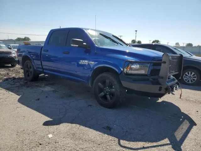 2016 RAM 1500 SLT