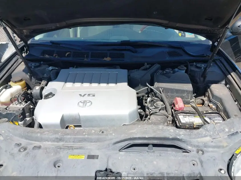 2011 TOYOTA AVALON LIMITED