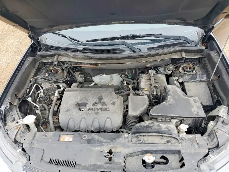 2017 MITSUBISHI OUTLANDER SE  