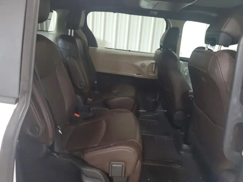 2024 TOYOTA SIENNA PLATINUM 7-PASSENGER  