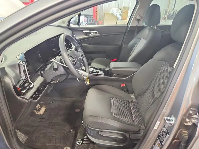 2025 KIA SPORTAGE LX  