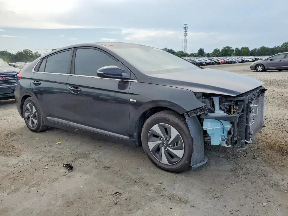 2017 HYUNDAI IONIQ SEL  