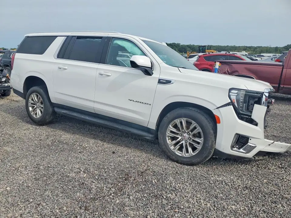 2022 GMC YUKON XL K1500 SLE  