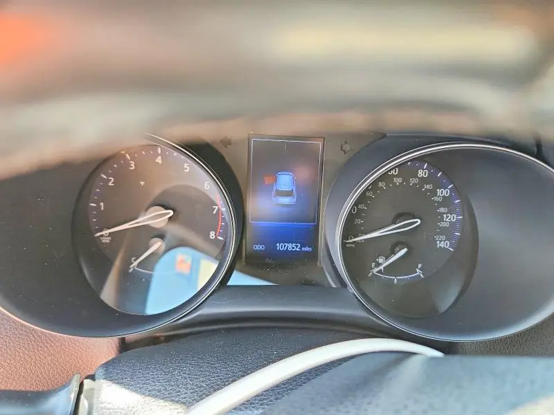 2018 TOYOTA C-HR XLE  